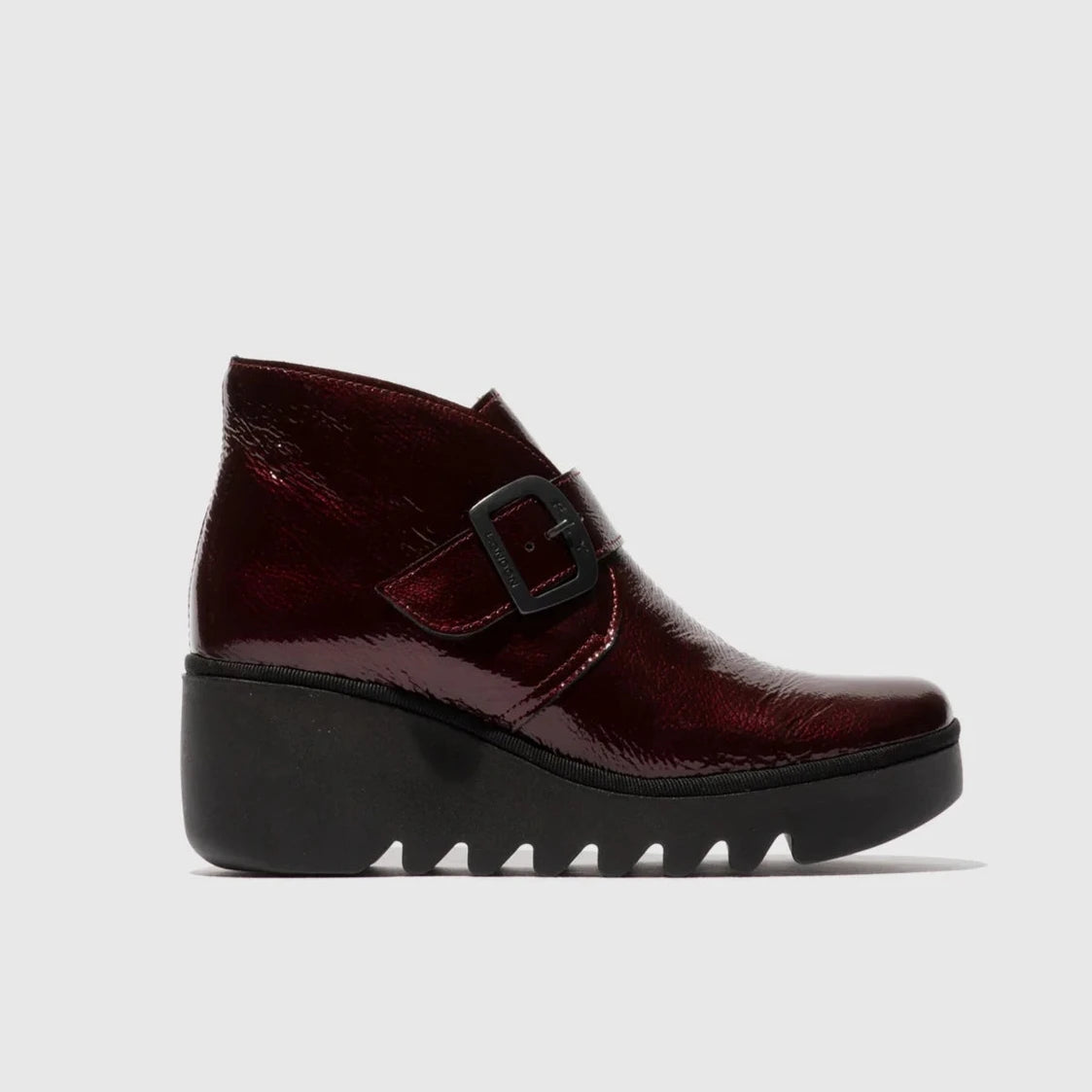 Supportive Shoes Offer FLY LONDON BIRT PATENT  - WINE RED - BIRTWINE