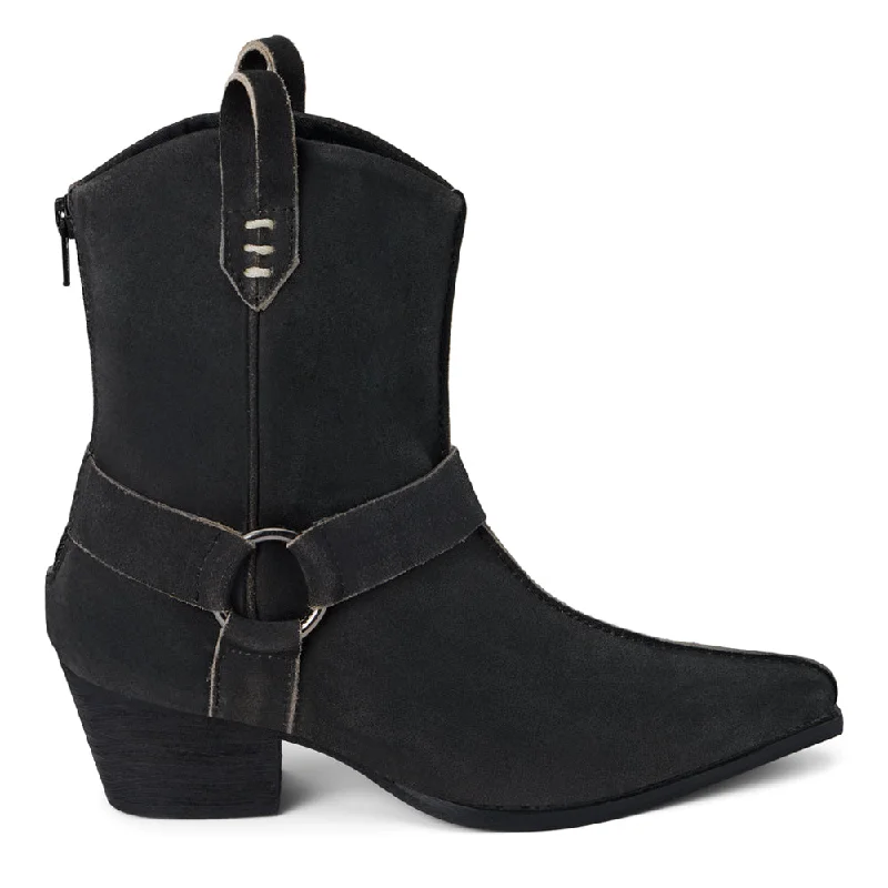 Tombstone Pointed Toe Cowboy Booties