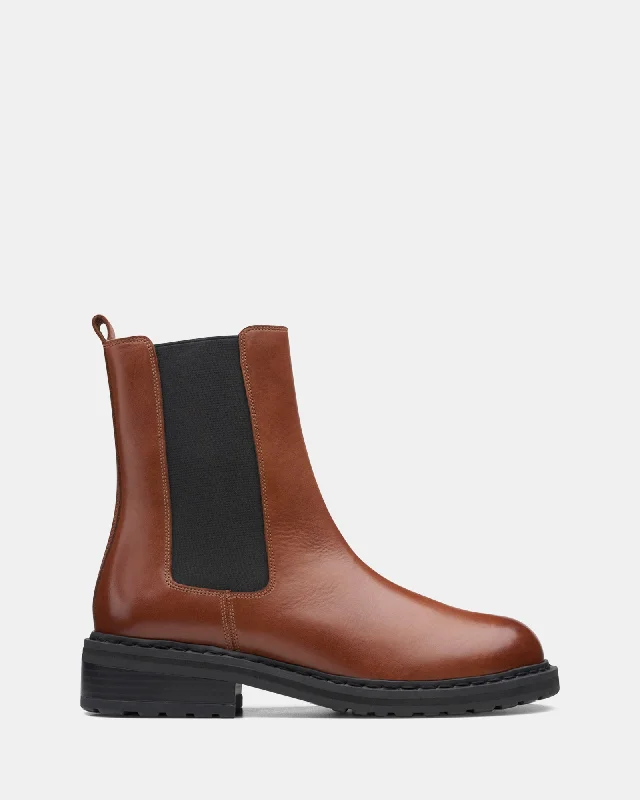 Hot Styles Tilham Chelsea Dark Tan Leather